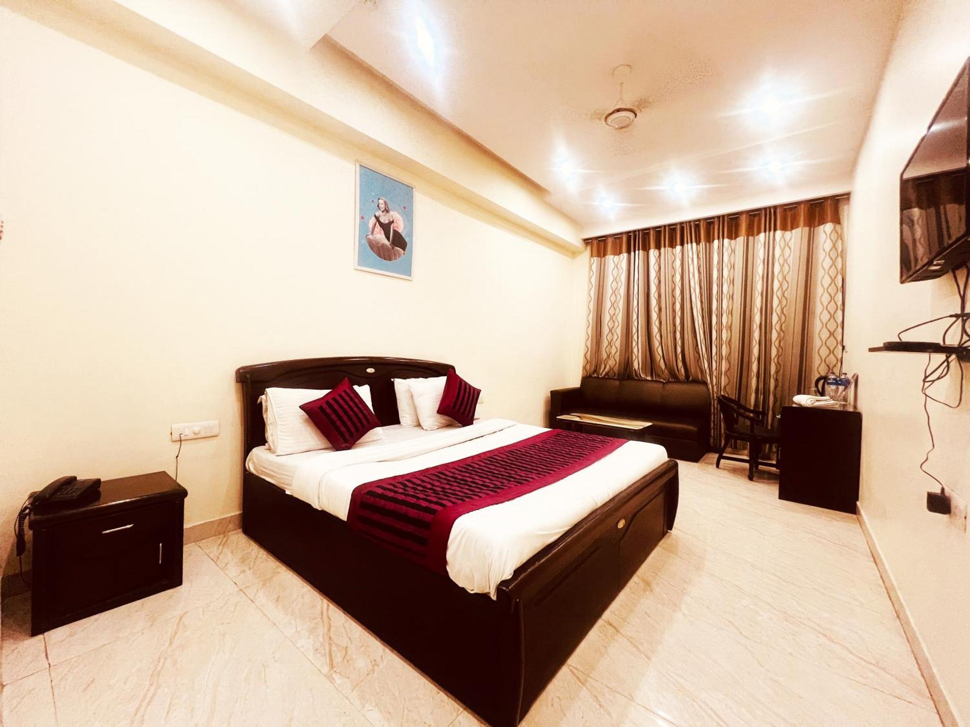 ניו דלהי Hotel Lagoona And Banquet Hall מראה חיצוני תמונה